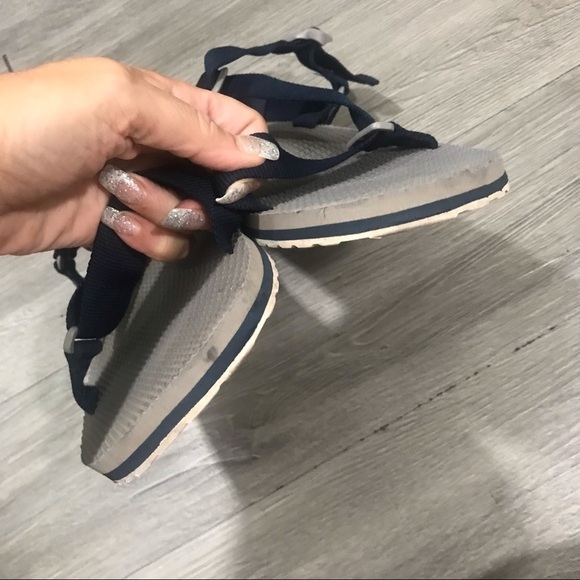 Columbia size 14 “Red River” Navy Blue Outdoor Sandals - Picture 7 of 10